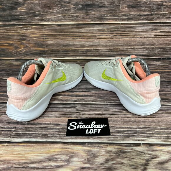 Nike Women's Flex Experience RN 11‎ Athletic Running Shoes - Picture 5 of 8